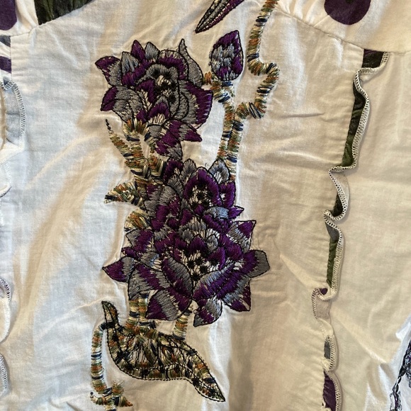 KESSLEY Embroidered Cotton Cami. Size Medium - Picture 3 of 9